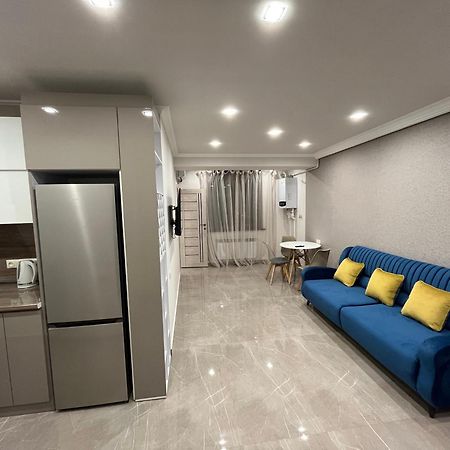 City Centre Apartment On Sakharov Square Єреван Екстер'єр фото